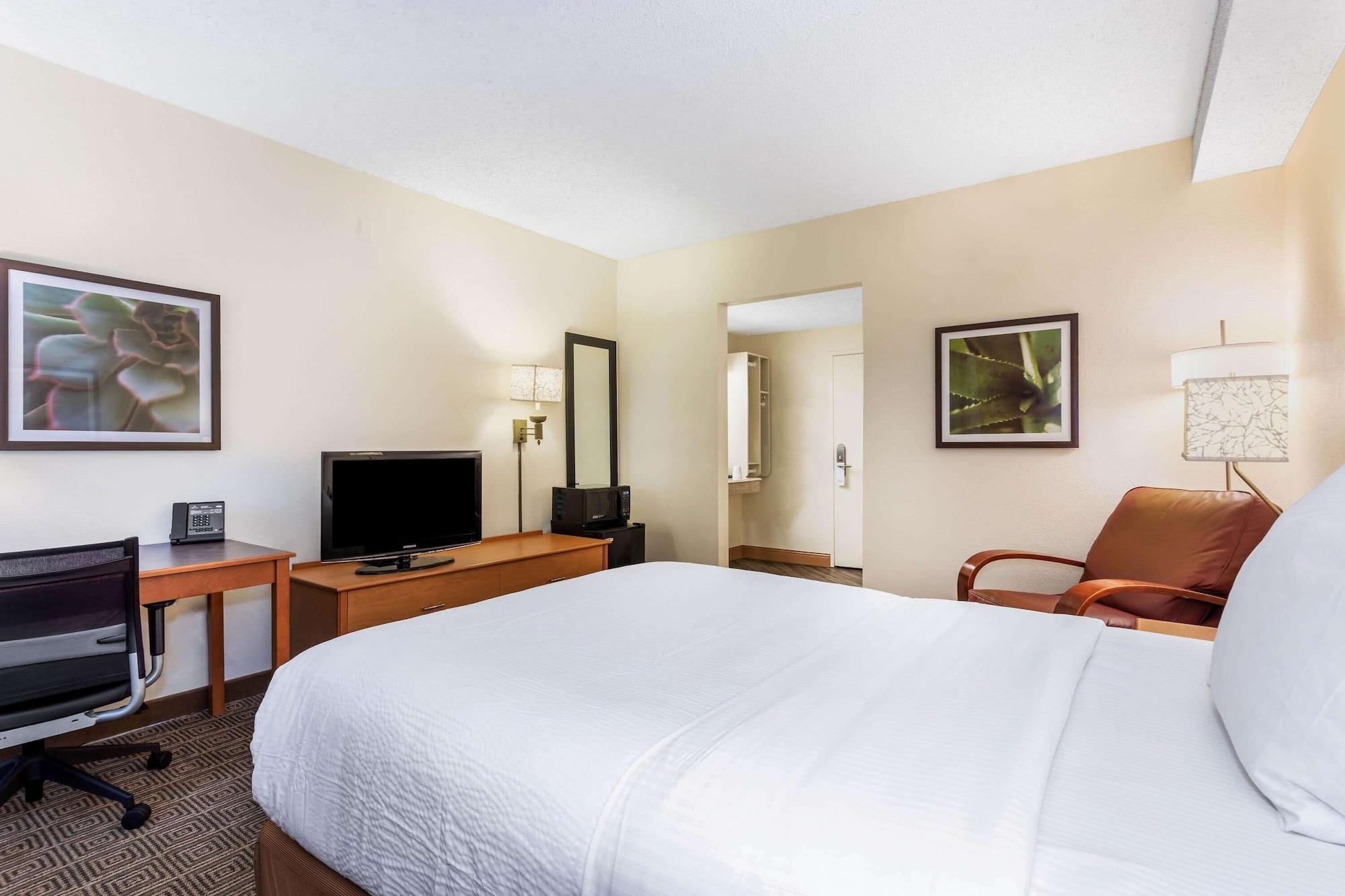 Hotel La Quinta By Wyndham Orlando South Williamsburg Exterior foto